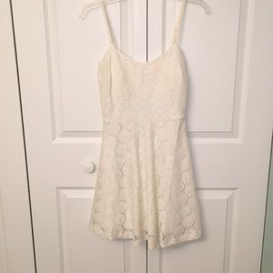 NWT! Forever 21 White Floral Lace Dress